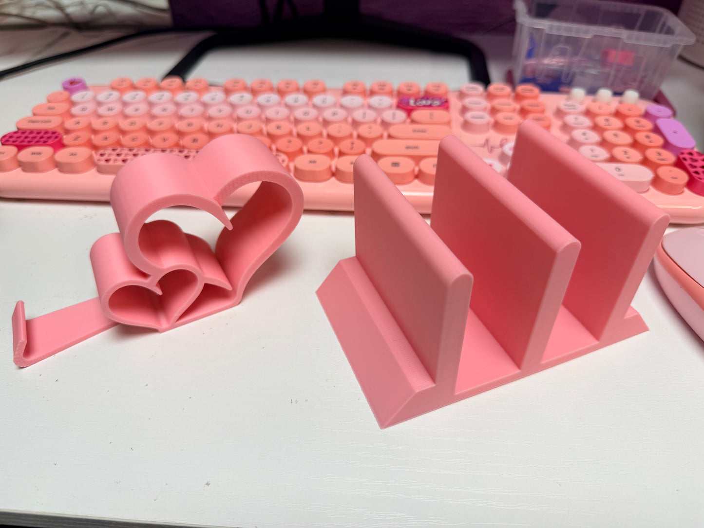 Double Heart Phone Stand